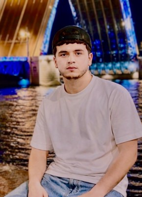 Ali из Paris 22 года