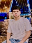 Ali, 22, Paris
