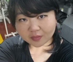 Natalya Kim, 40, Ansan-si