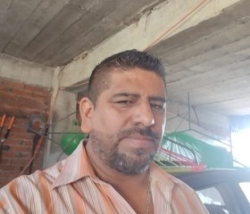 José López, 44, Temixco