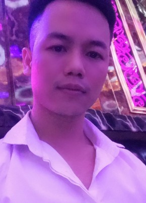 Vương, 32, Công Hòa Xã Hội Chủ Nghĩa Việt Nam, Hà Nội