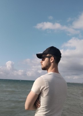 مامون الاحمد из Beli Manastir 20 лет