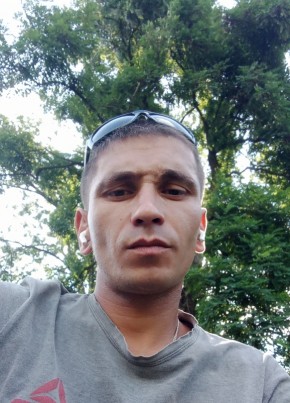 Roman, 34, Ukraine, Luhansk