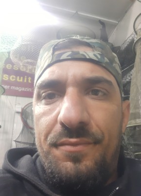 Razvan, 36, Romania, București