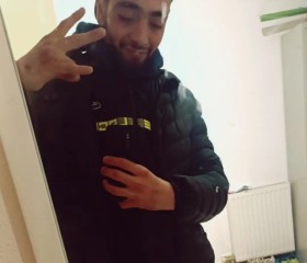 Boos, 27, San Sebastian