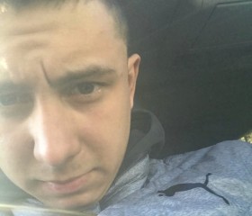 Aleksandr, 23, Perm