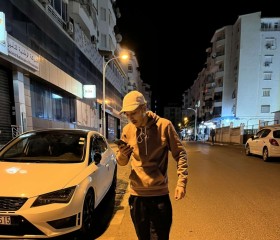 Siso, 25, Tadmait