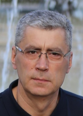 Андрей из Долгопрудныя 67 лет
