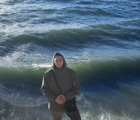 Ilya, 18, Petropavlovsk-Kamchatsky