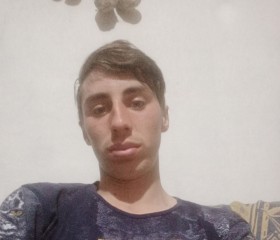 Mario, 20, Tatarani
