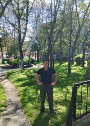 Vitalya, 51, Ukraine, Luhansk