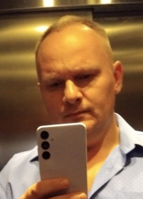 Андрей из Москвы 42 года