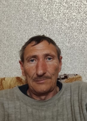 Дмитрий из Прохладныя 52 года