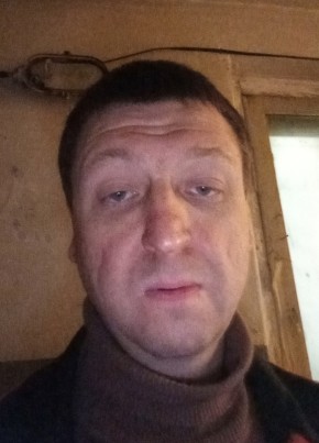Максим из Ярославли 46 лет