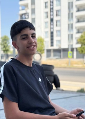 Muhammed Dedeoğl из Diyarbakır 24 года