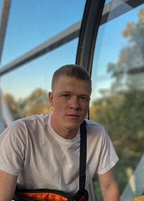 Владислав из Омска 23 года