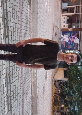 Batuhan, 24, Türkiye Cumhuriyeti, İstanbul