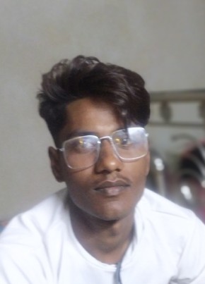 Wasim, 19, India, Surat