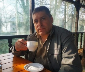 Анатолий, 55 лет, Шахтерск