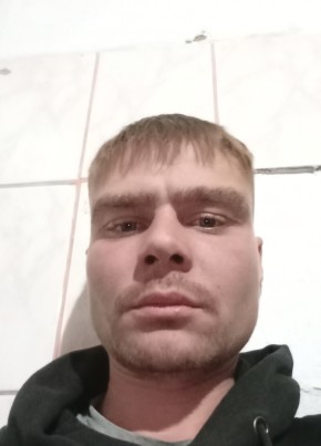 Александр из Тары 32 года