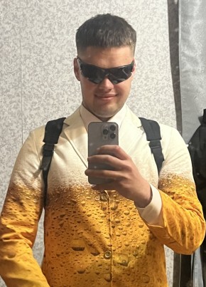Данила из Калининграда 23 года