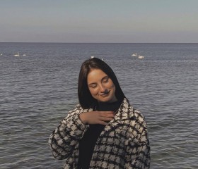 Anna, 23, Moscow