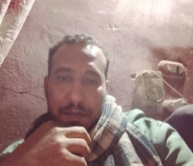 محمود عماد, 18, Al Kharijah