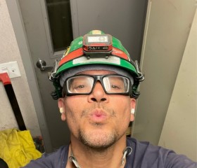 Jason, 55, Reading (Commonwealth of Pennsylvania)