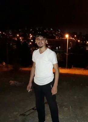 Poyraz, 23, Türkiye Cumhuriyeti, İstanbul