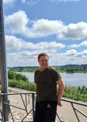 Миша из Пскова 58 лет