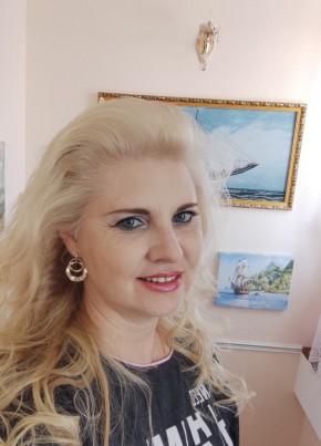 Валерия, 53, Россия, Ейск