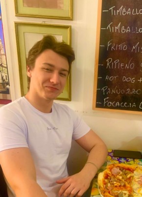 Иван из Torre Annunziata 19 лет