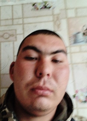 Паша Панев, 22, Монгол улс, Сүхбаатар