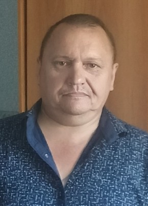 Виктор из Омска 54 года