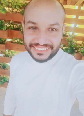 Othman, 31, Egypt, Damietta
