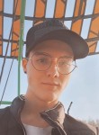 Matvey, 21  , Moscow