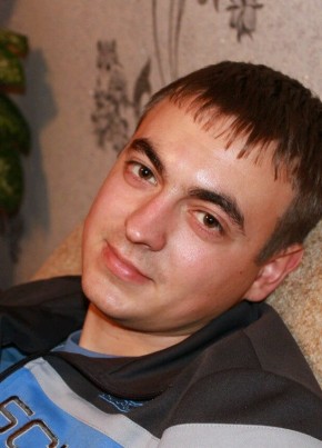 Артём, 33, Россия, Саратов