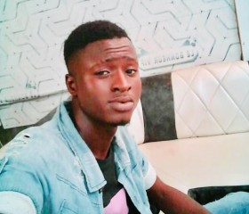 Oumar kone, 24, Abidjan