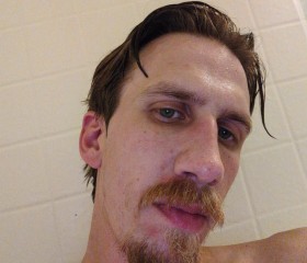 Komelm, 32, Plano
