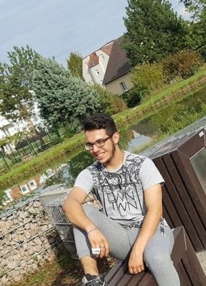 Bryan, 22, République Française, Strasbourg