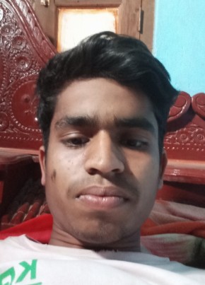 Sujit kumar, 18, India, Sītāmarhi