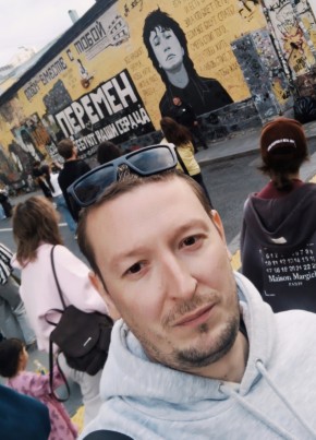 Денис из Москвы 37 лет
