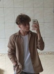 Sasha, 18, Krasnoyarsk