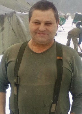 Юрий, 61, Україна, Вуглегірськ