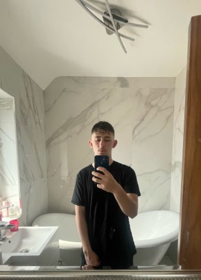 Nick, 18, United Kingdom, London
