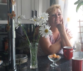 Марина, 56 лет, Луга