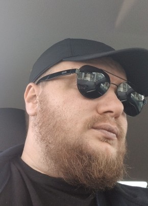 Денис из Краснодара 42 года