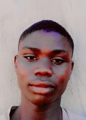 Mugerwa sharifu, 19, Uganda, Kampala