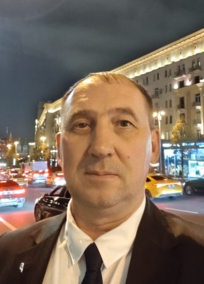 Андрей из Москвы 50 лет