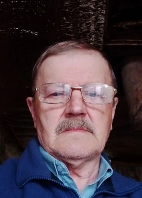 Владимир из Вышнего Волочека 68 лет